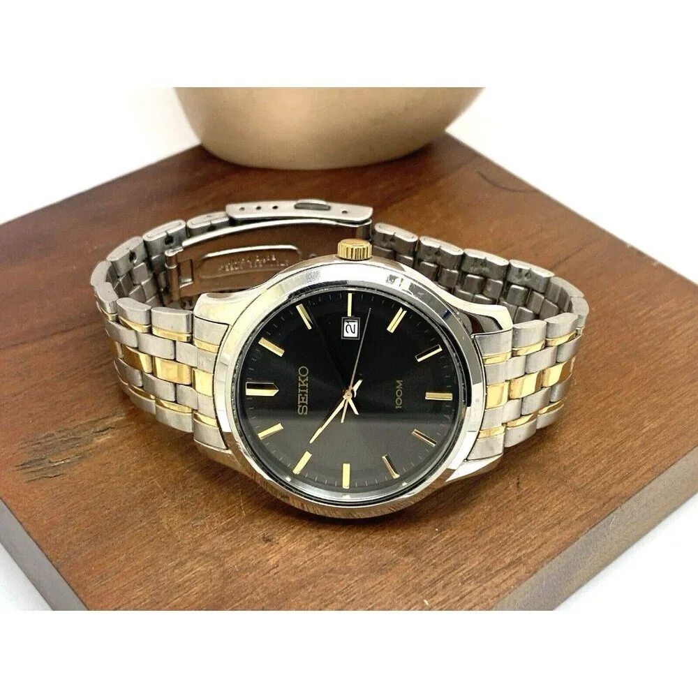 Seiko Men's Watch 6N42-00F0 Quartz Black Gray Dial Two Tone Stainless Steel 41mm